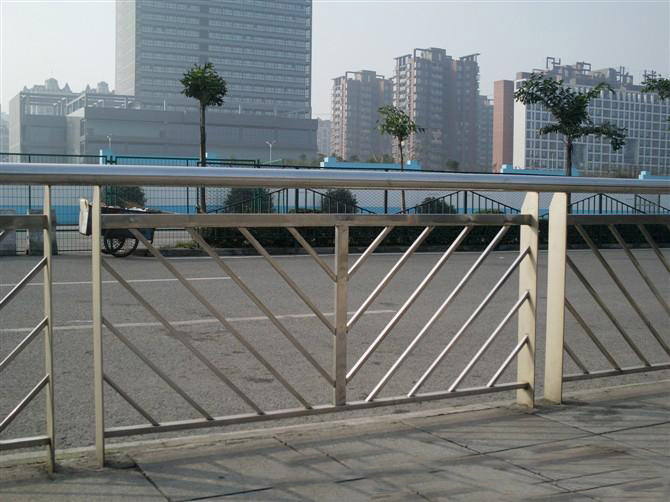 深圳不锈钢栏杆 厂家超低价格批发 不锈钢栏杆价格 不锈钢价格 不锈钢