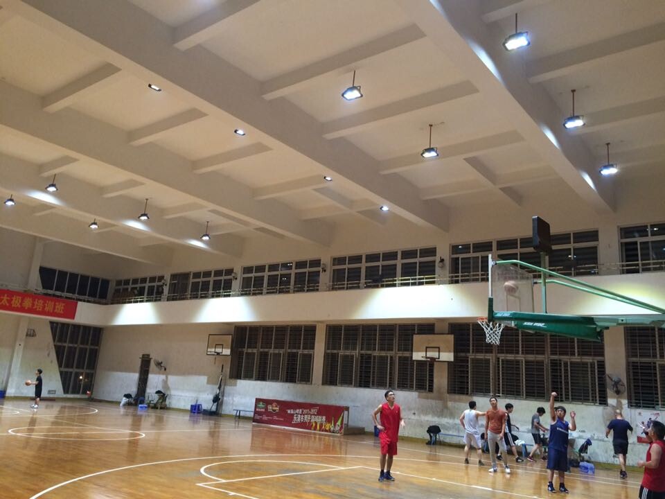 室内篮球馆满天星灯具布置方案