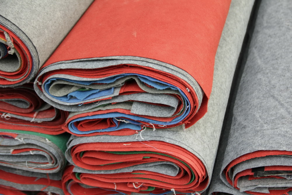 旧地毯回收时须知的地毯的作用分类_二手地毯